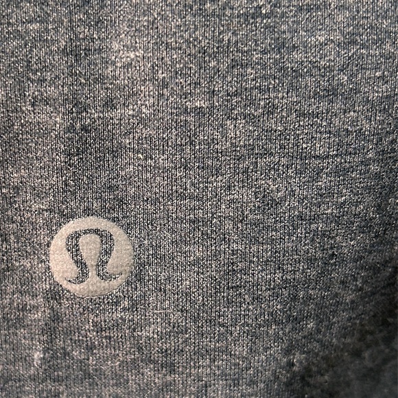 Lululemon Mens XXL Short Sleeve Gray Active Workout Gym T Shirt stretch crew - Picture 3 of 5